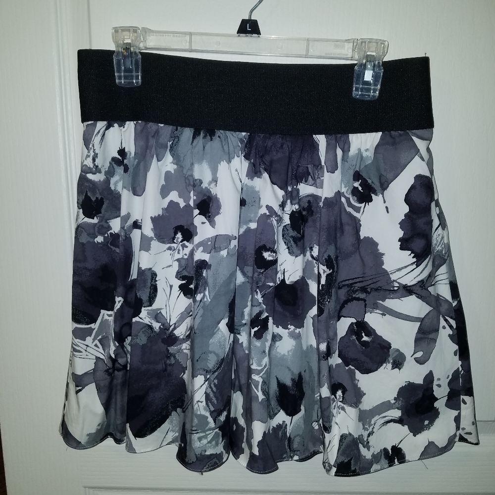 Express Floral Skirt